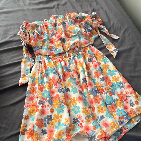 Lush Pants - Off shoulder floral shorts romper worn once